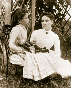 Helen Keller with Anne Sullivan in 1888